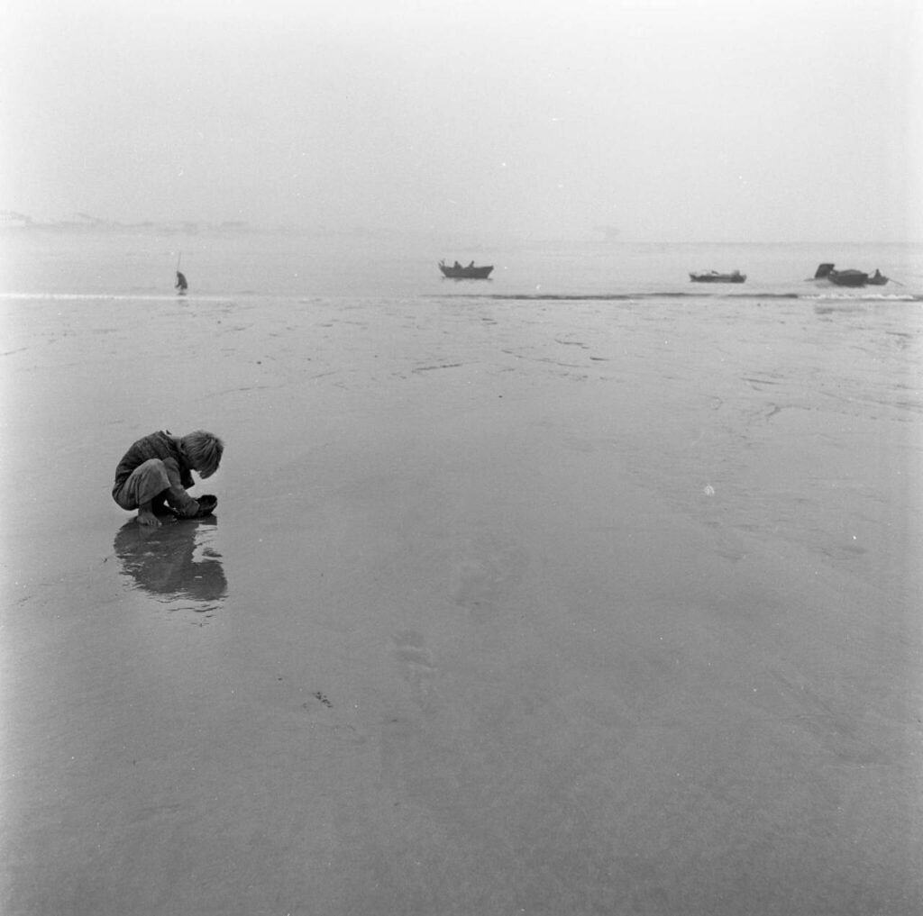 Série “ As Crianças na obra de Artur Pastor”. Póvoa de Varzim, décadas de 50/60.